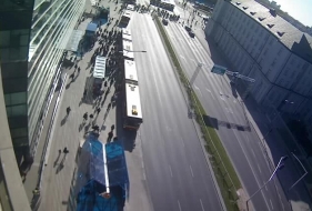 Aleja Solidarności - stacja metra